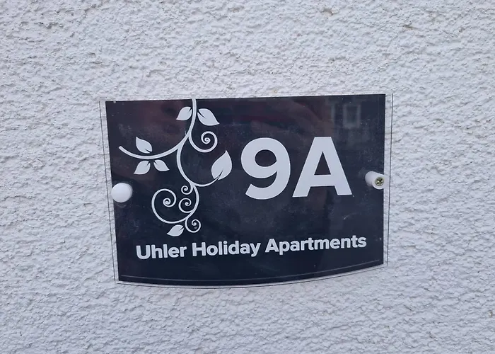 Hoilday With Large Garden Apartment