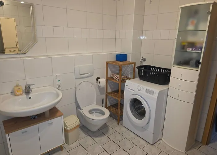 Hoilday With Large Garden Uhler