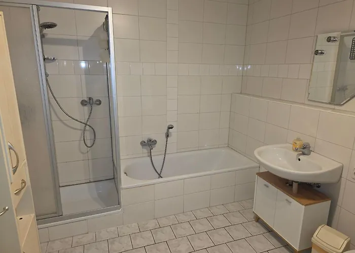 Hoilday With Large Garden